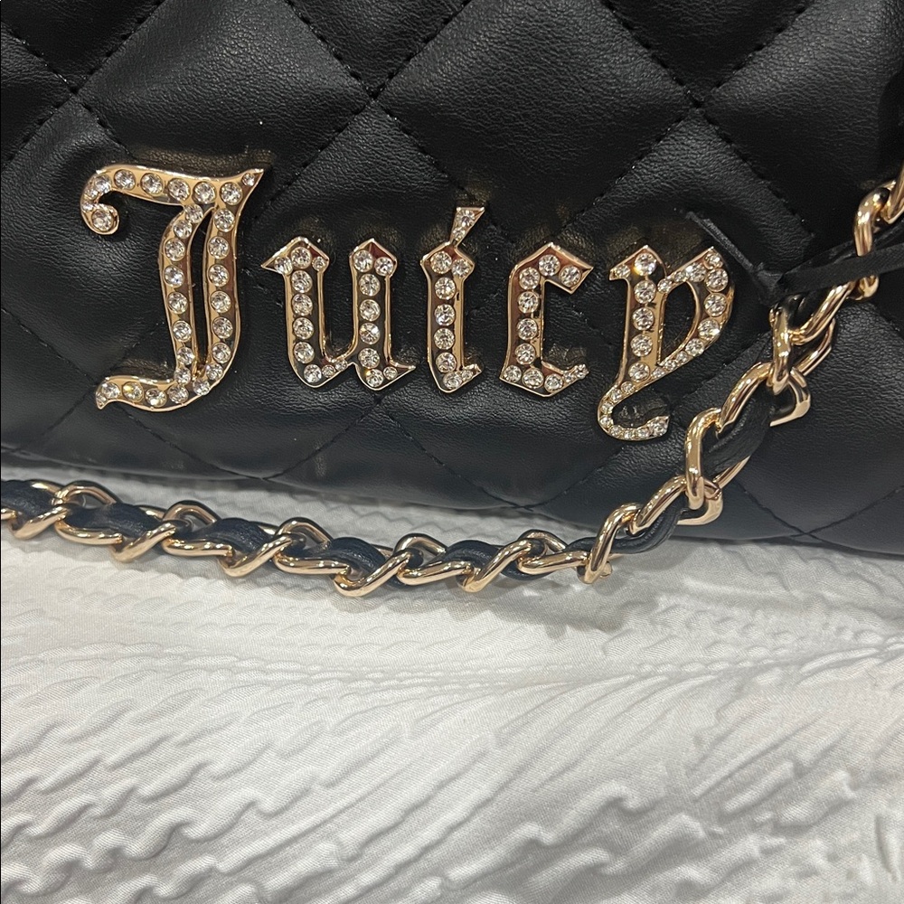 Juicy Couture EXCLUSIVE “Fashion Icon Bucket Bag” Quilted NWT!!!! - Picture 2 of 7